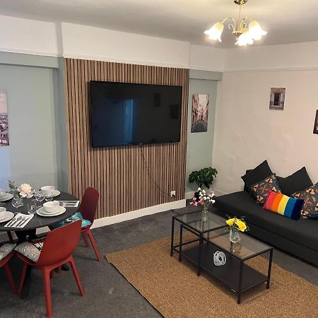 2-Bedroom Plus Living Room Flats Near Edgware Road لندن المظهر الخارجي الصورة