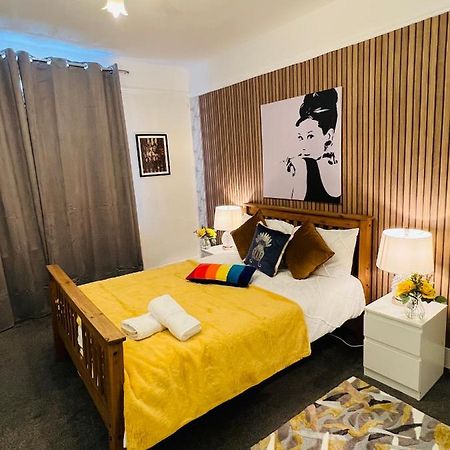 2-Bedroom Plus Living Room Flats Near Edgware Road لندن المظهر الخارجي الصورة