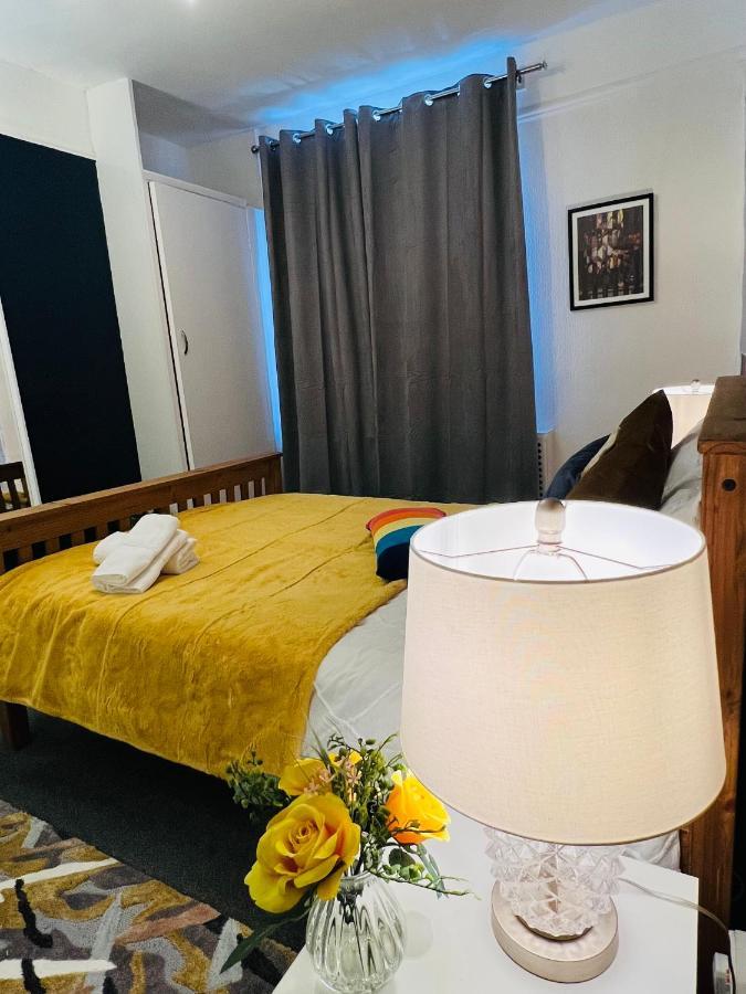 2-Bedroom Plus Living Room Flats Near Edgware Road لندن المظهر الخارجي الصورة