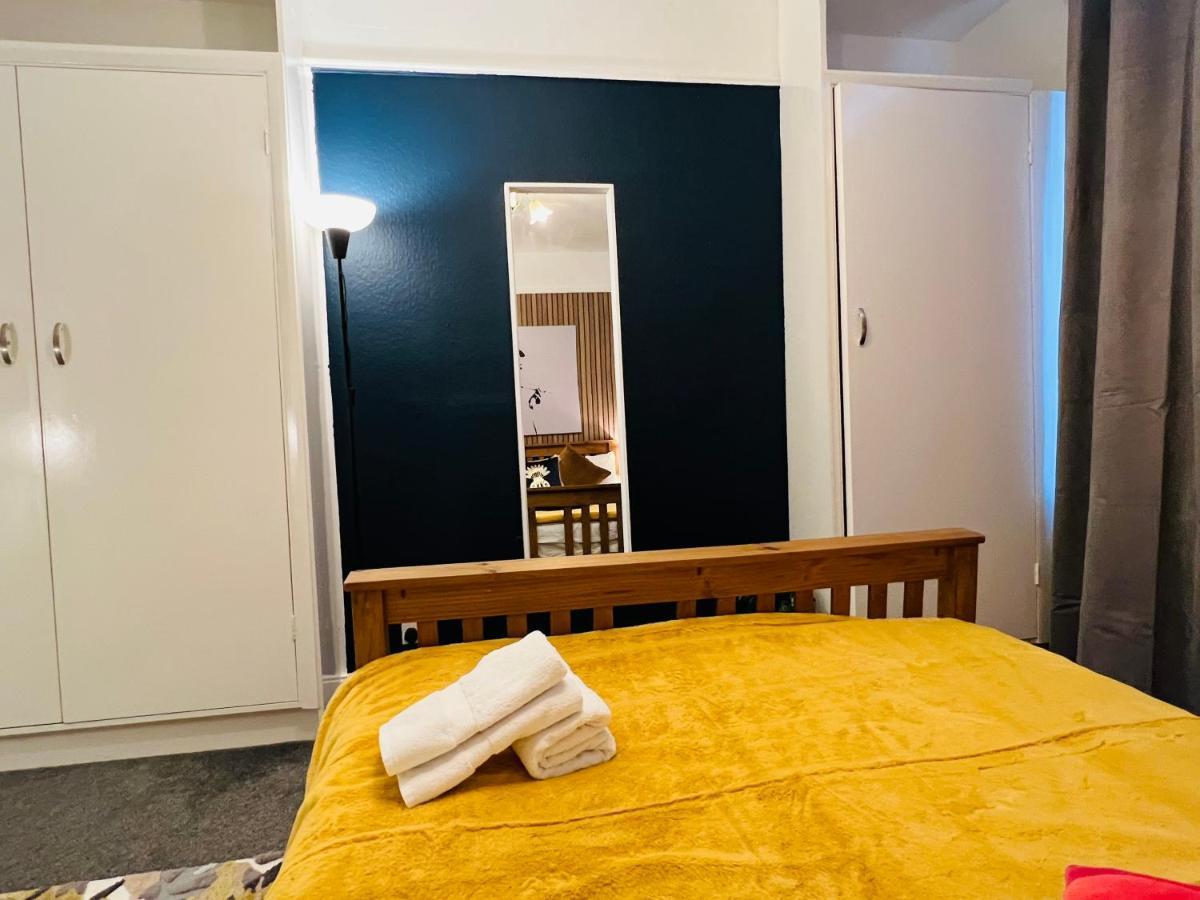 2-Bedroom Plus Living Room Flats Near Edgware Road لندن المظهر الخارجي الصورة